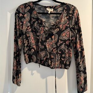 LA Hearts Paisley Long Sleeve Crop Top